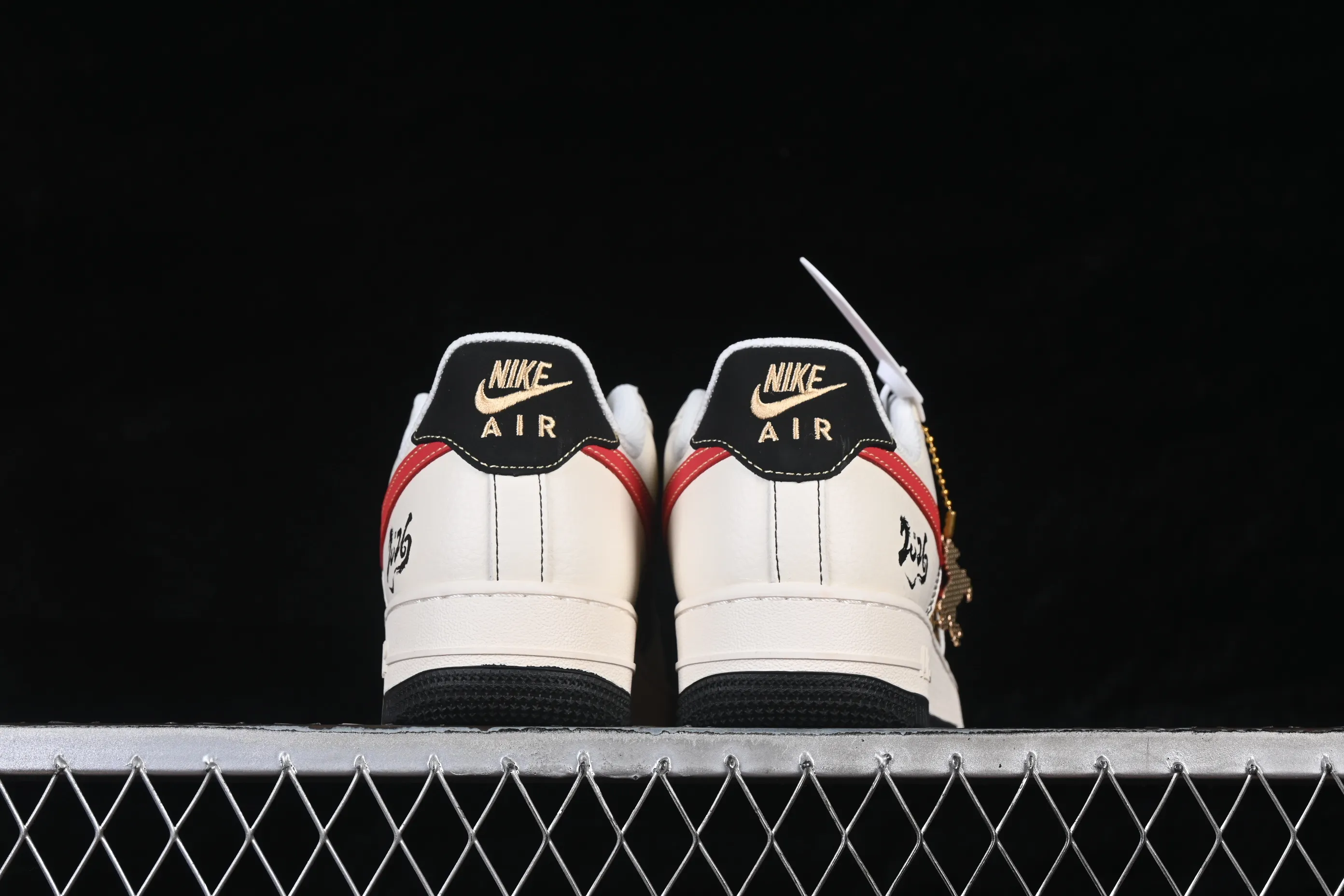 All categories Nk Air Force 1 Air Force series Nk Air Force 1 Low Air Force low-top Nike Air Force 1'07 Low Year of the Horse limited edition Air Force 1 low-top casual sneakers QW5288-122